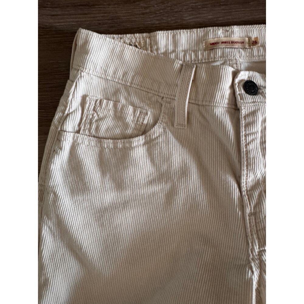 Levi's | Size 26 'Middy Ankle' Corduroy Pants - Picture 3 of 13
